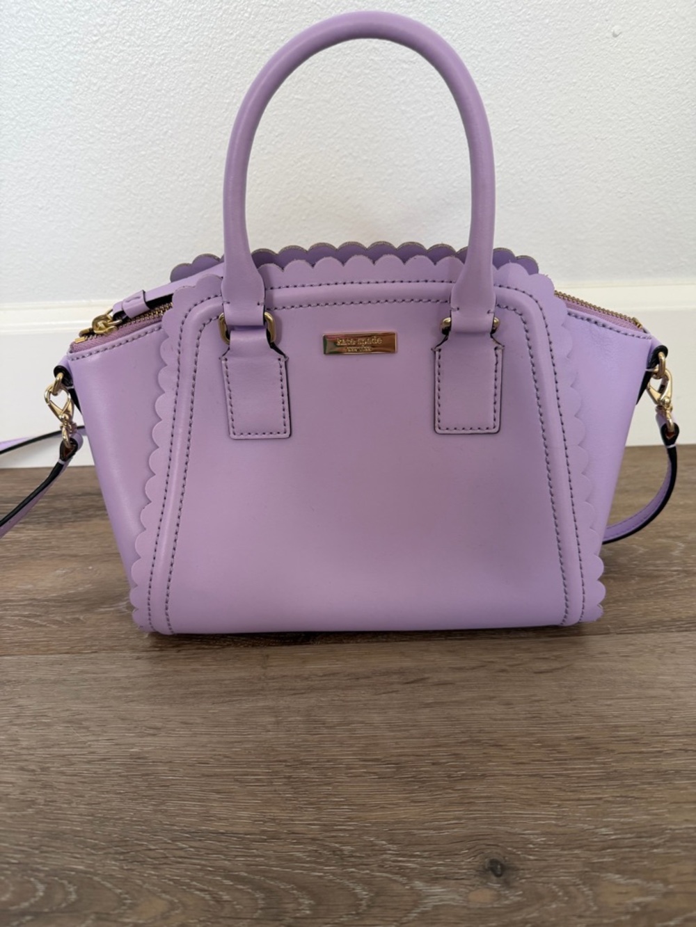 kate spade lavender scalloped leather satchel with gold hardware - Picture 5 of 5
